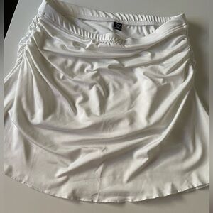 White shein drapped skirt xl